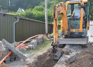 Gradnje telekomunikacijske in komunalne infrastrukture ter tlakovanje dvorišč Štajerska